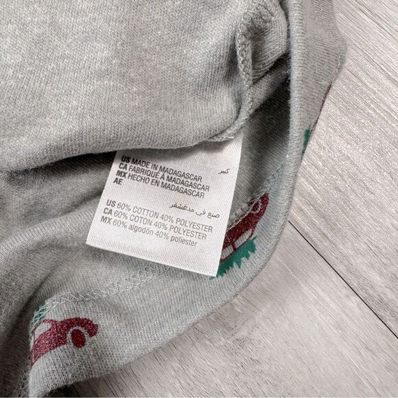 Karen Scott Gray Christmas Holiday Print Cotton Blend Top Small - Picture 2 of 3